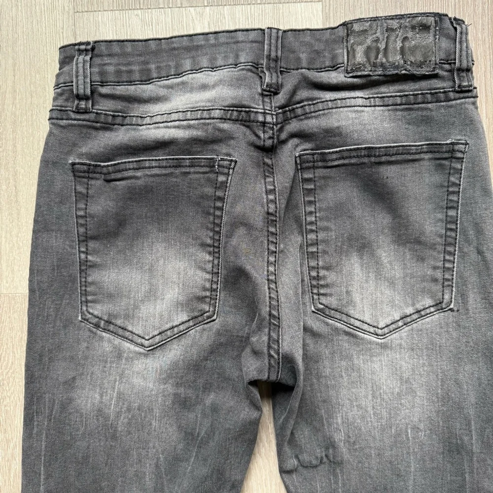 Un Denim Skinniest Black Skinny Jeans with Modern Fit 32